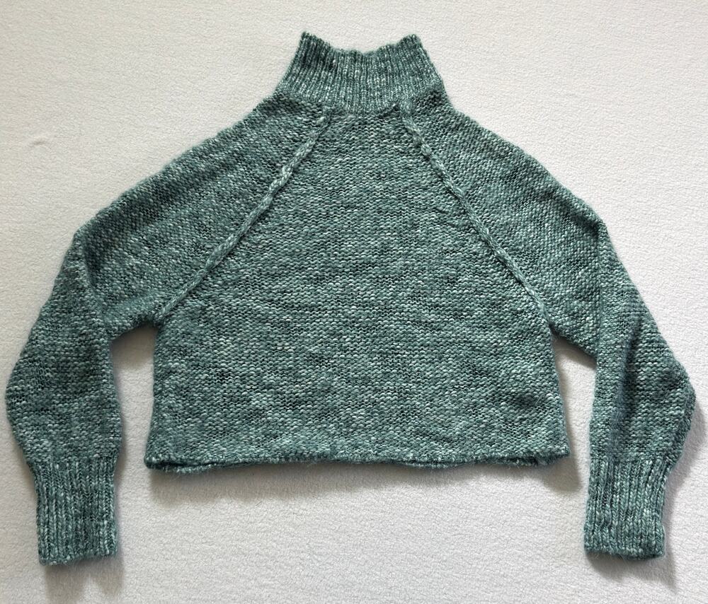 O'Neill Seafoam Green Chunky Knit Cropped Mock Neck Sweater Small